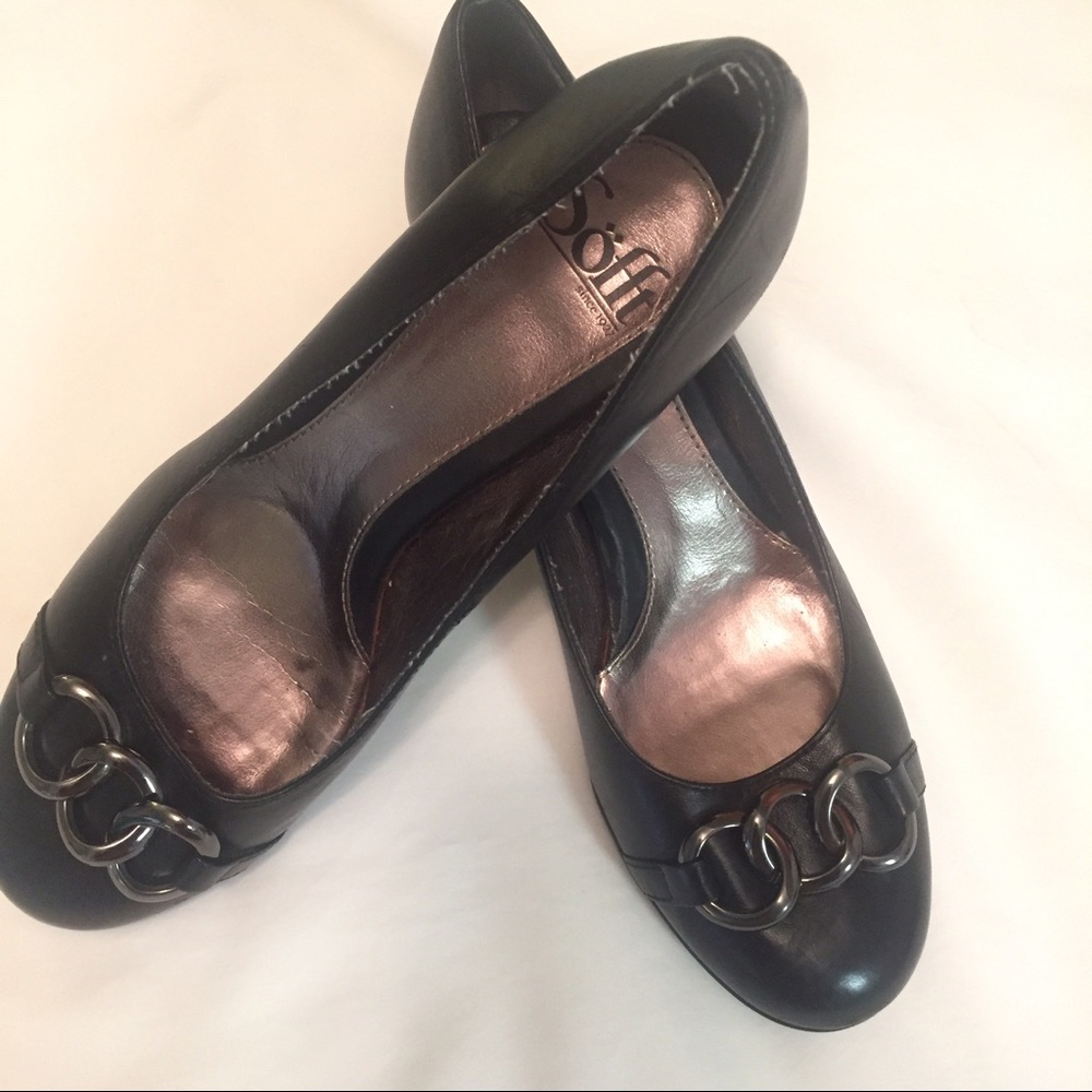 Black Sofft  women leather pumps size 8
