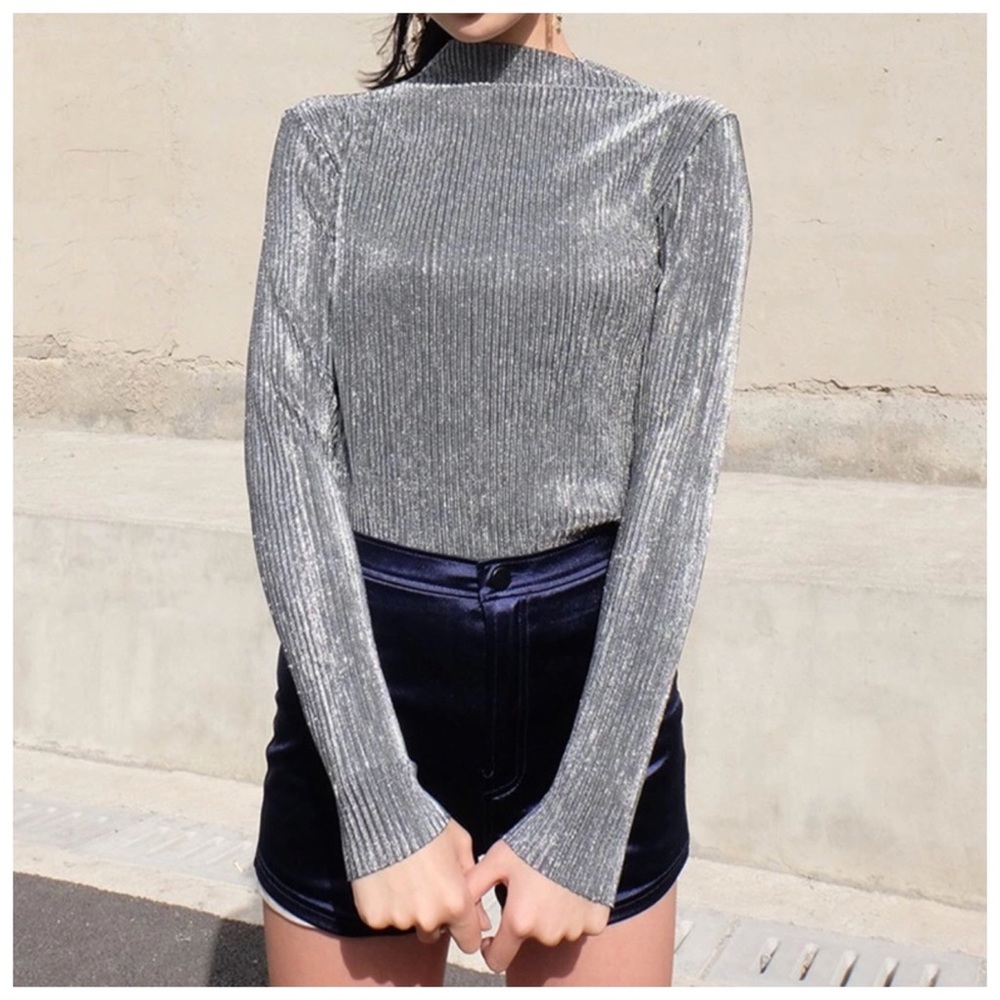 🌺 Metallic Stretch Ribbed Top - Picture 3 of 8