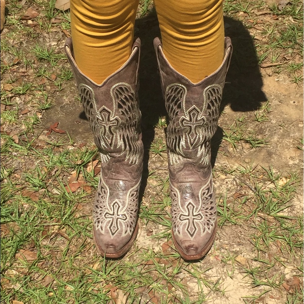 Corral cowboy boots