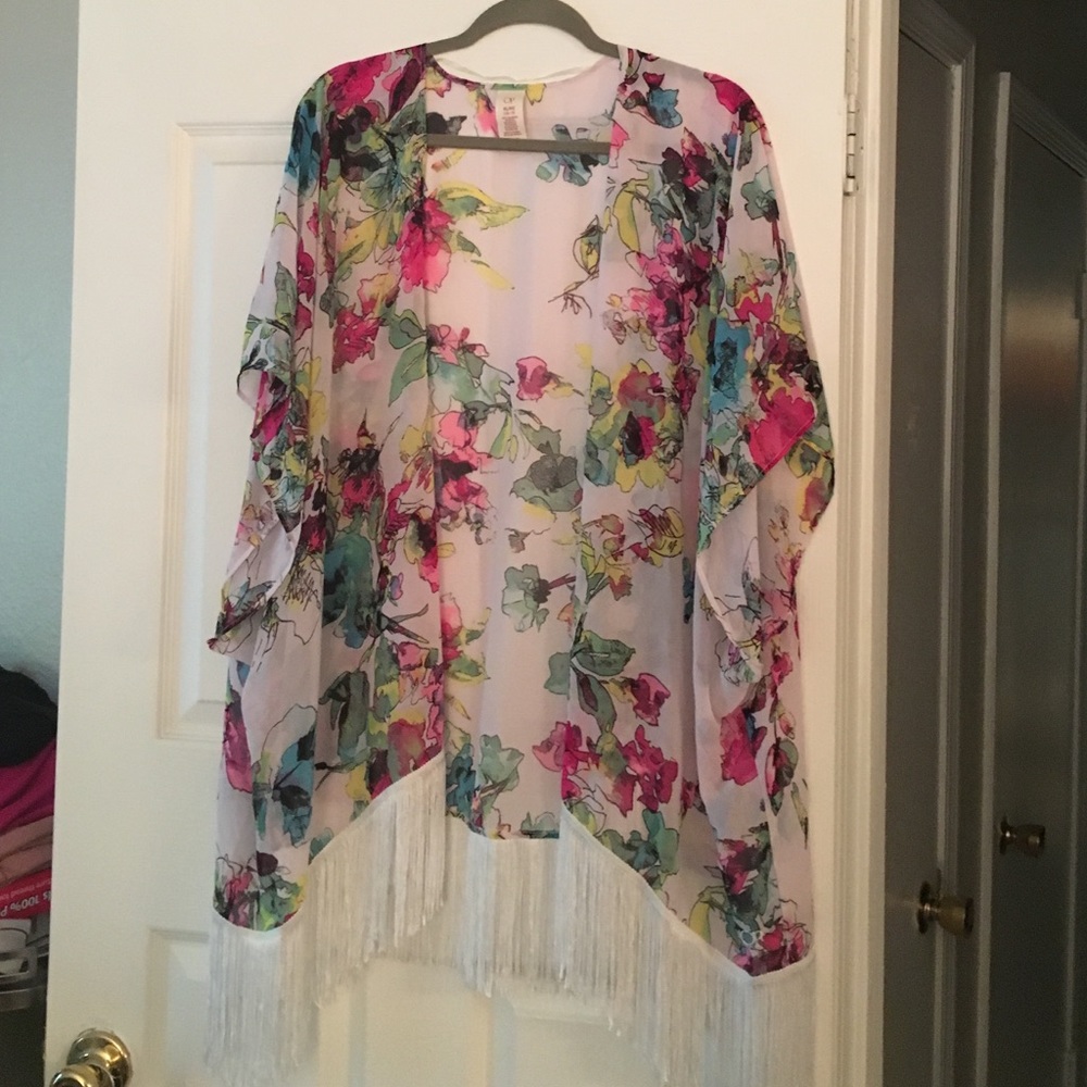 Floral caftan with fringe bottom