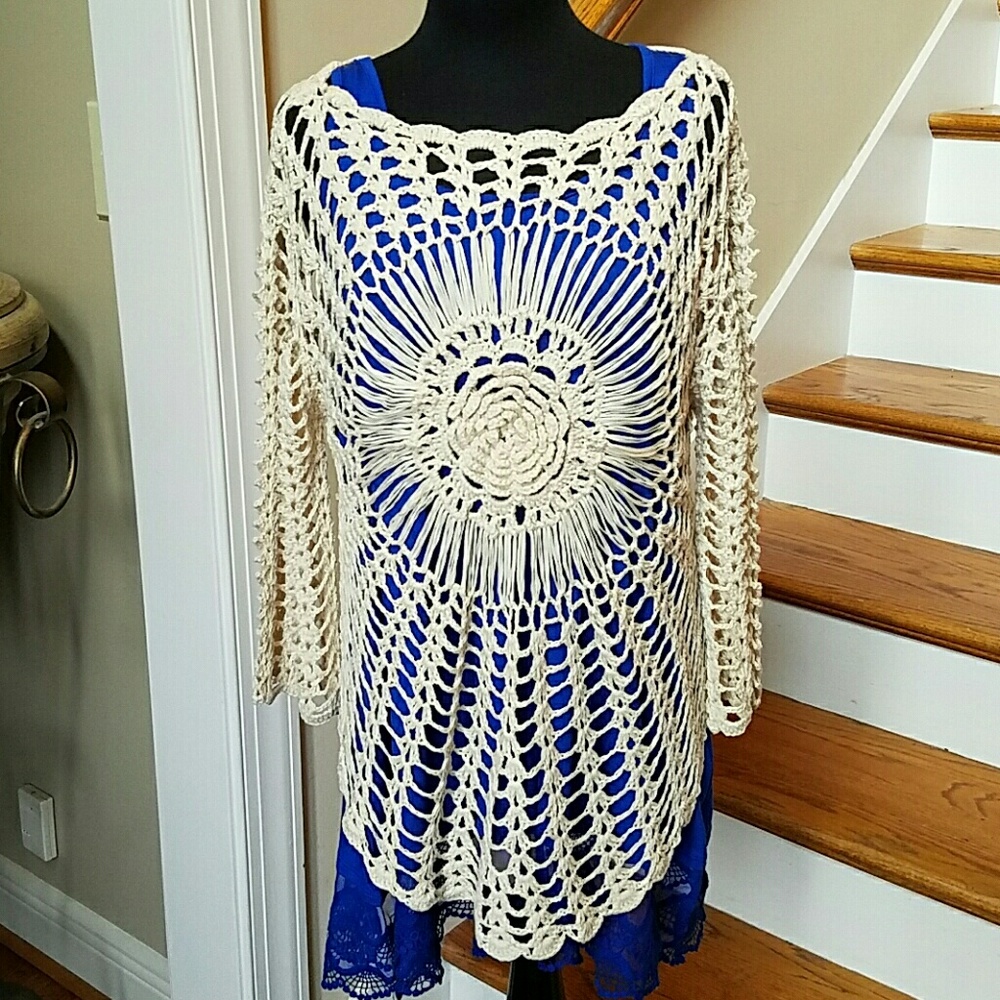Beige Crochet top. Size 8 or below - Picture 2 of 5