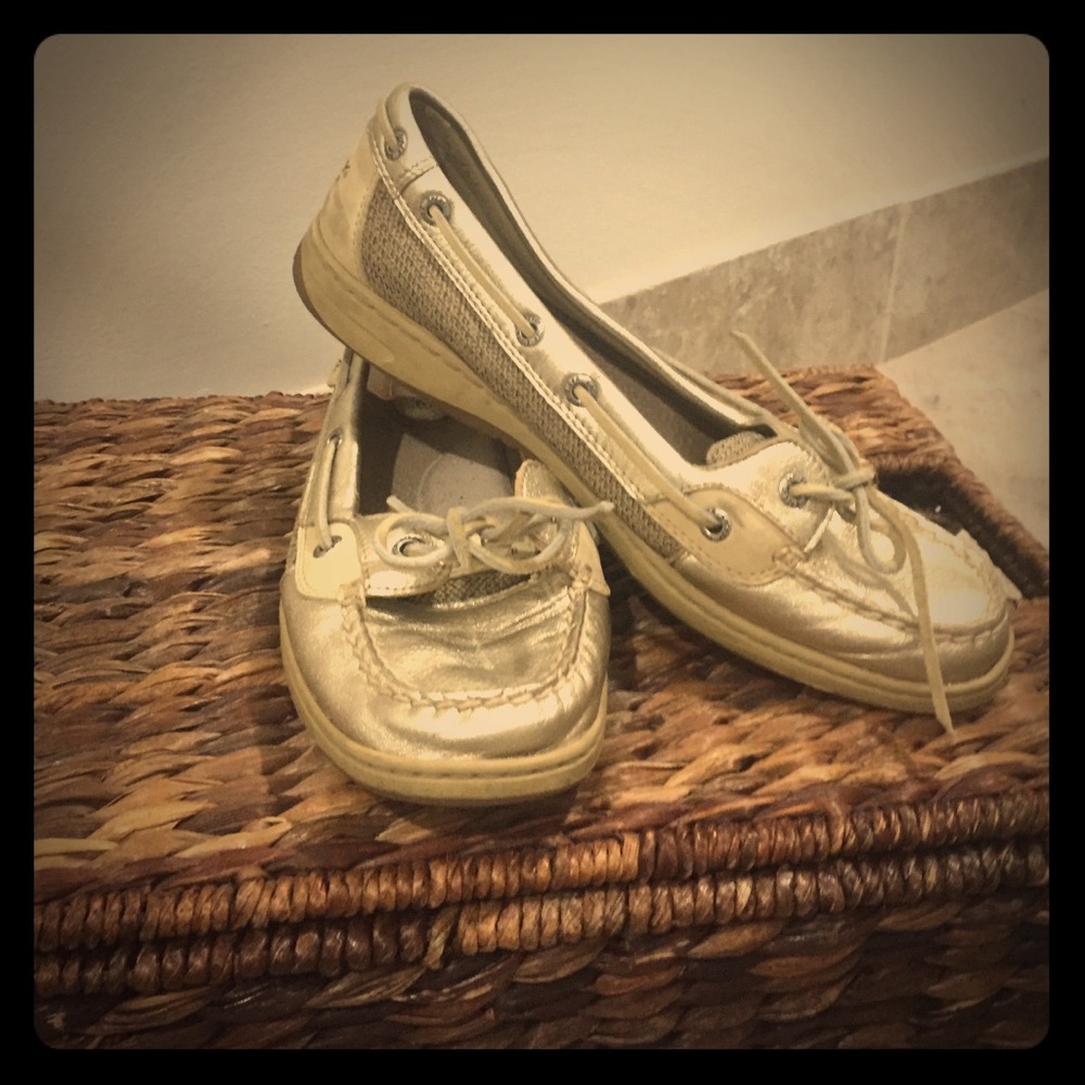Gold Sperrys