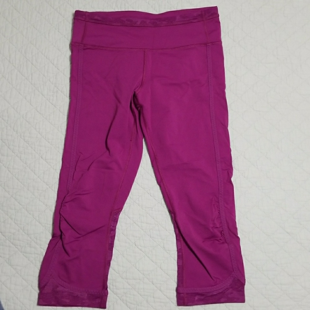 Lululemon crops Size 6