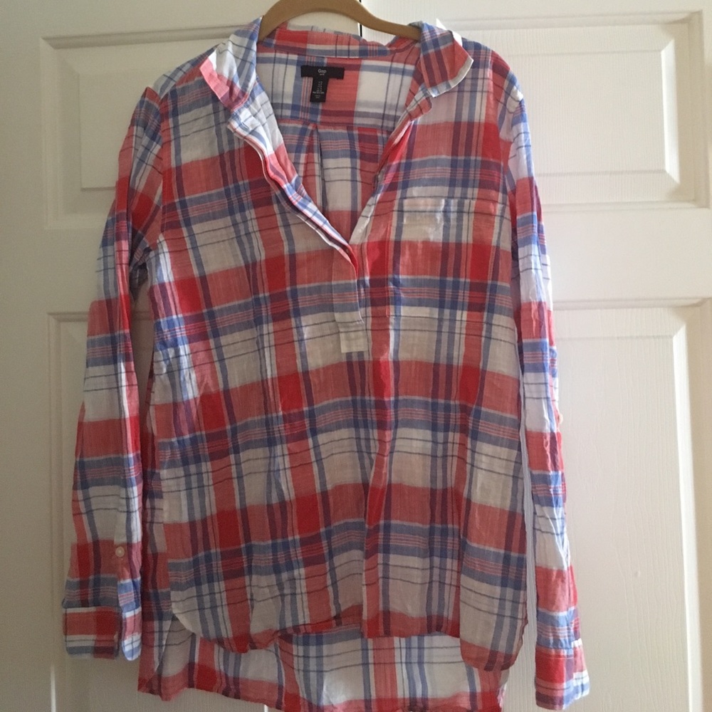 GAP Blouse ... in very good condition