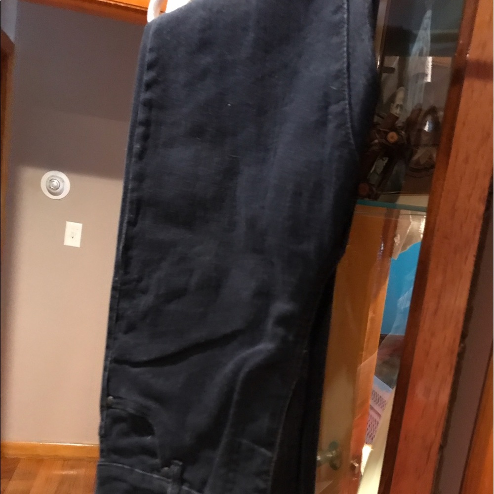Avenue blk jeans new w/o tags
