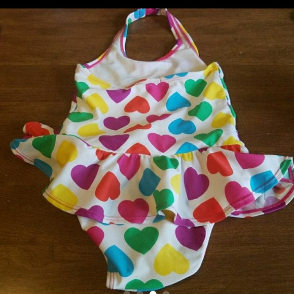 🚫SOLD 🚫SOLD EUC bathing suit from Old Navy ~ 2T - Picture 2 of 4