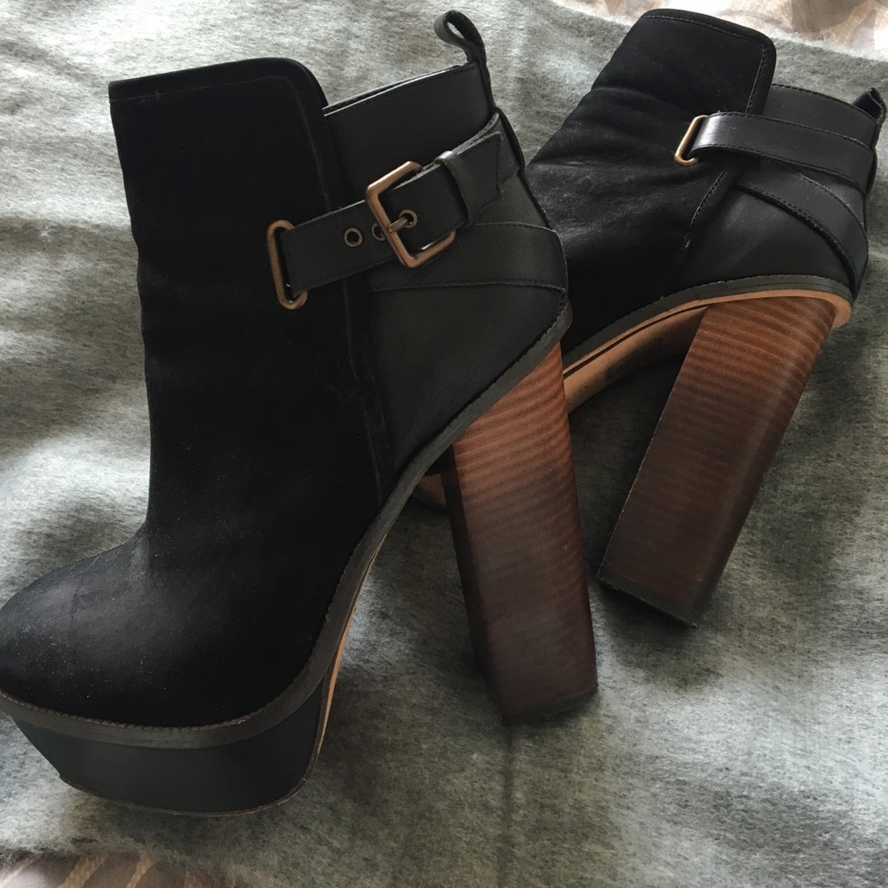 Dolce Vita ankle boot