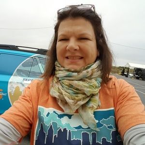 Meet your Posher, Lisa