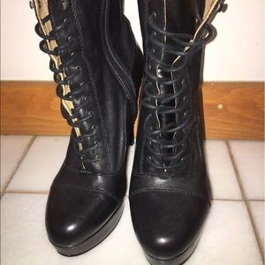 Nine West black leather lace up booties