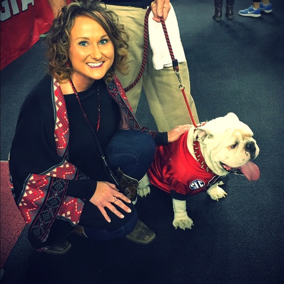 Meet Your Posher - Picture 2 of 2