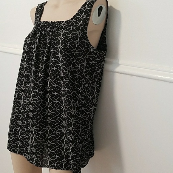 Daisy Fuentes Black print top - Picture 3 of 3