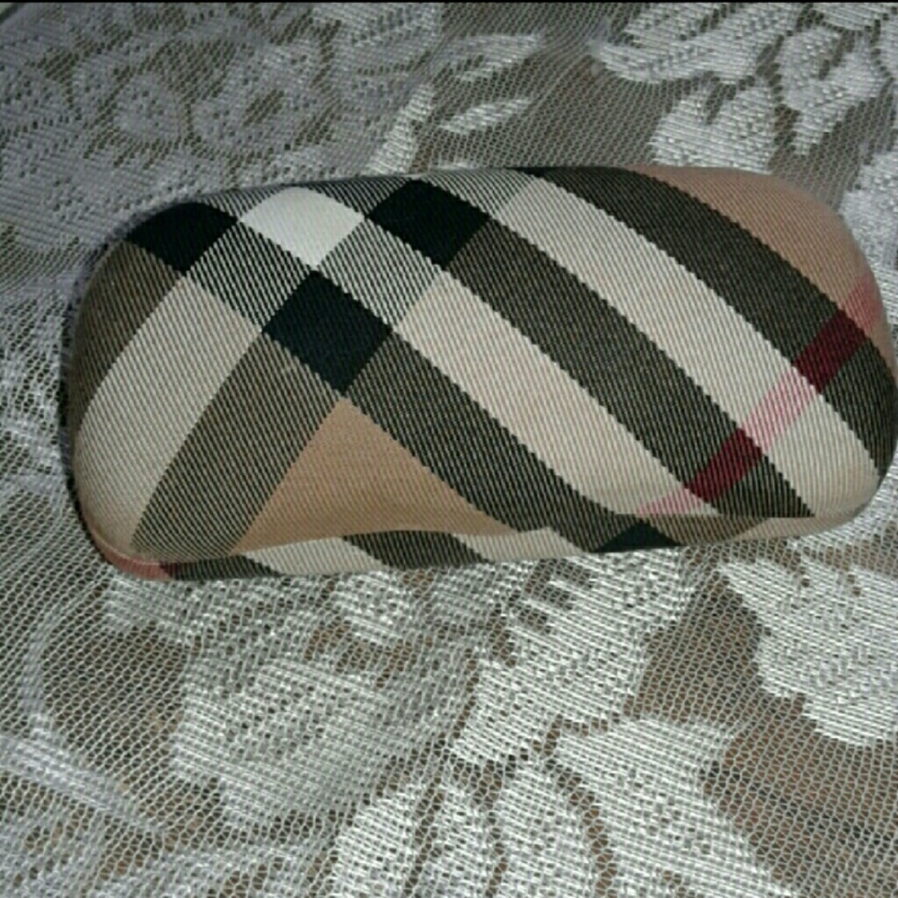 Burberry glasses case