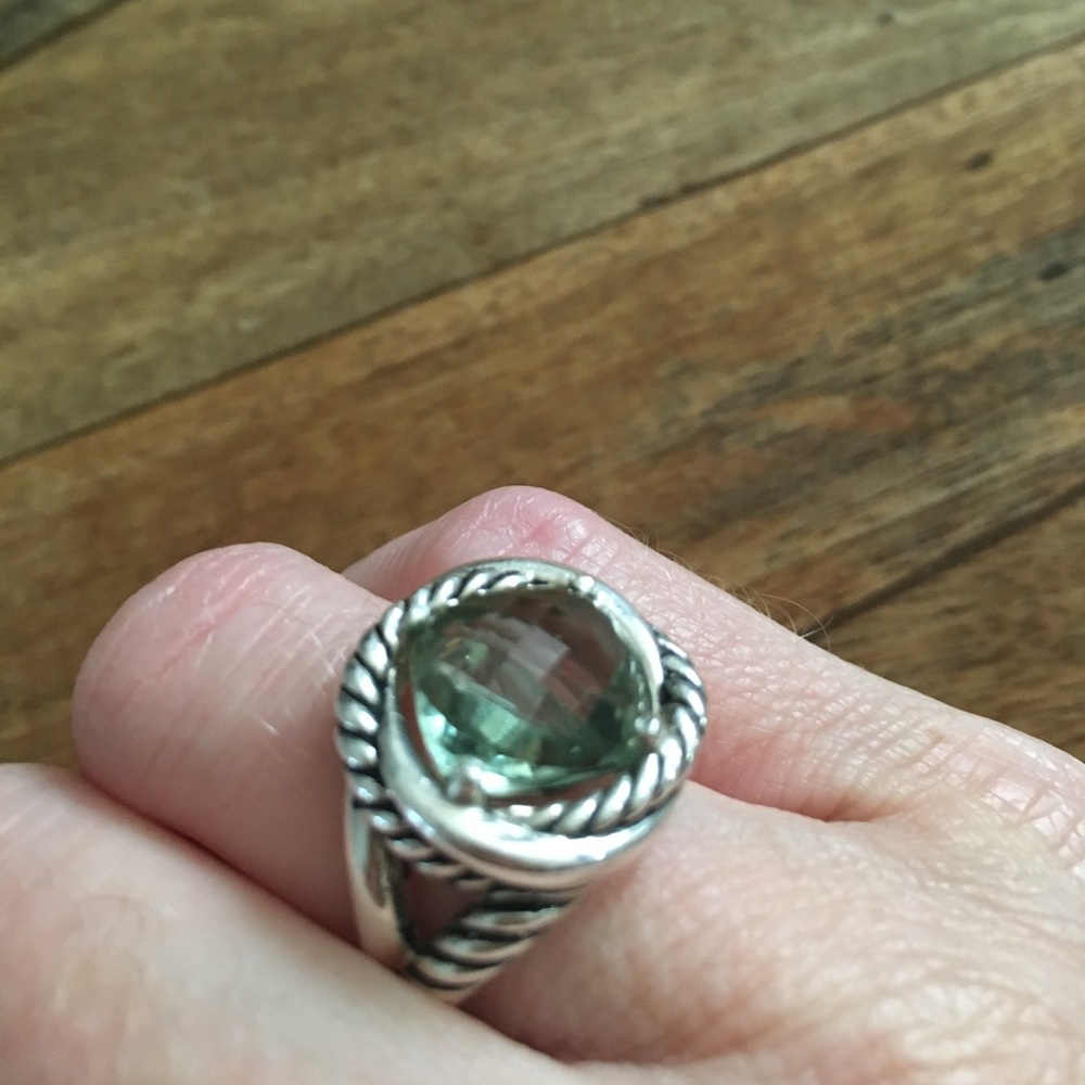 Beautiful David Yurman Infinity Ring