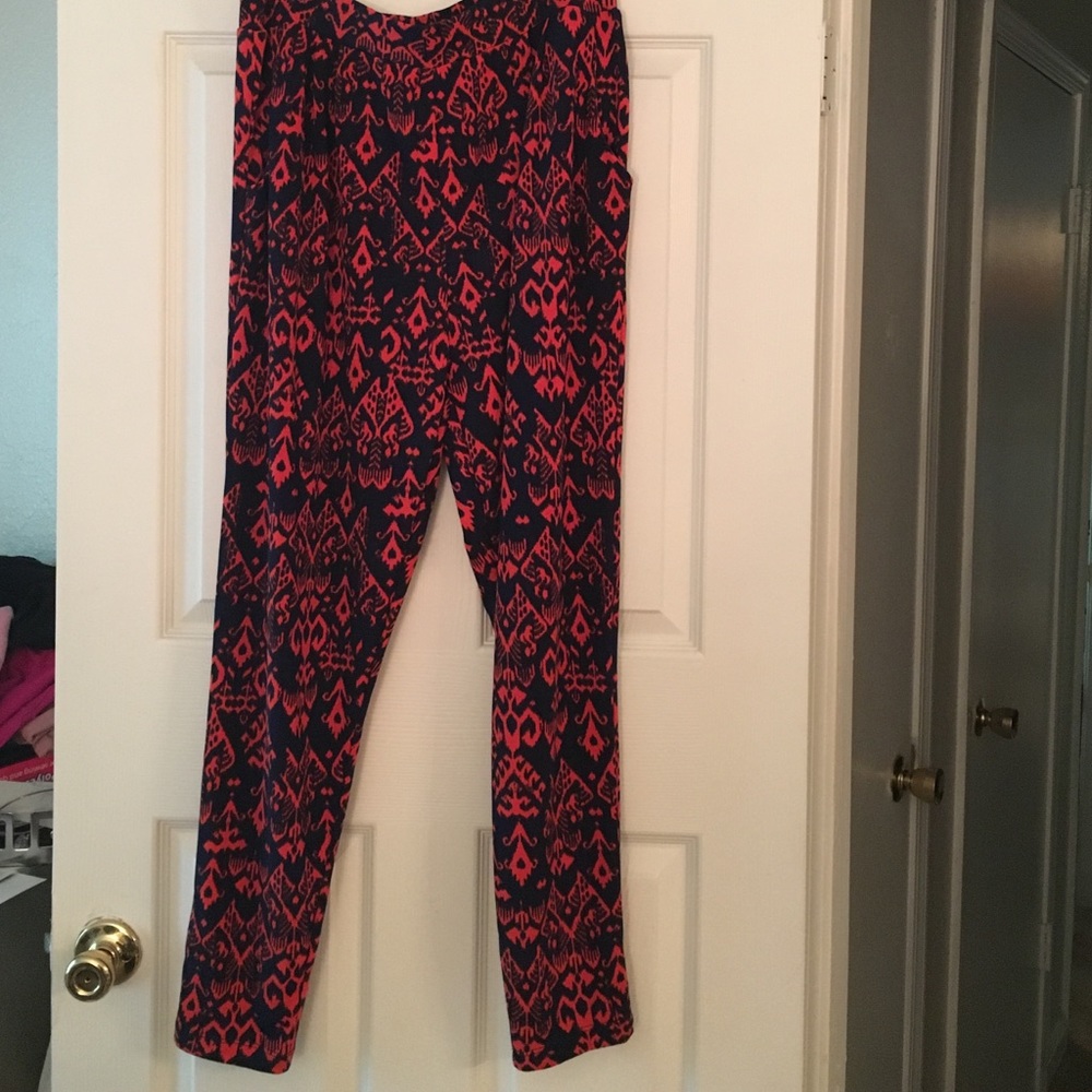 Forever 21 Aztec print pant