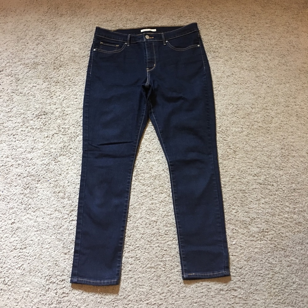 Women's Levi's skinny jeans