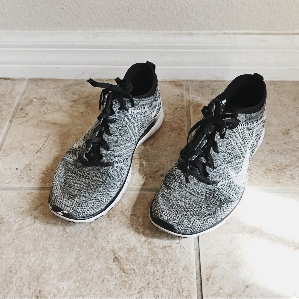 Nike Flyknit Free Runs 5.0