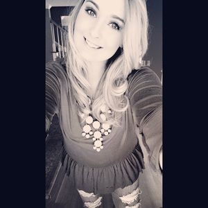 Meet your Posher, Brooke