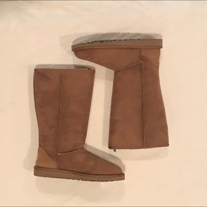 BRAND NEW UGG BOOTS