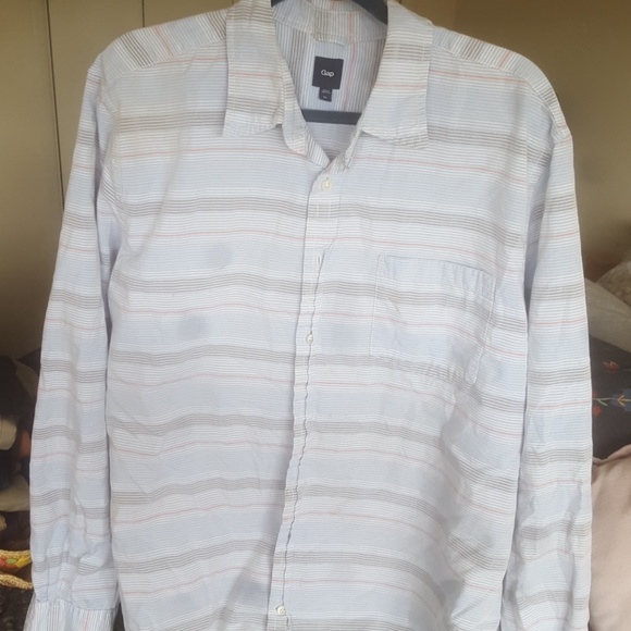 Casual button down by GAP - Picture 1 of 1