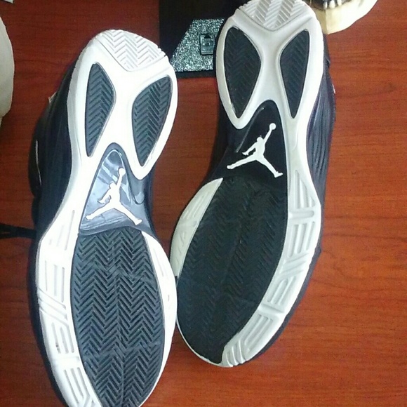 AIR JORDAN - Picture 4 of 4