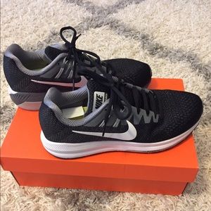 Nike Air Zoom Structure 20