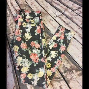"Guess" Floral Print jeans size 27
