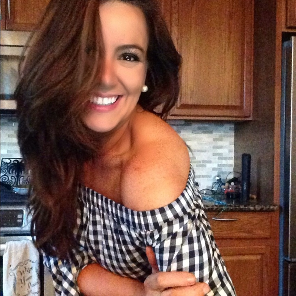 Meet Corporette Chic!