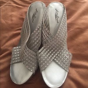 Brand new LUCKY BRAND wedges