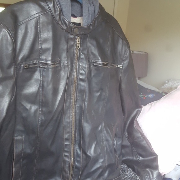 Pleathet jacket - Picture 3 of 3