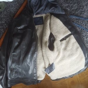 Pleathet jacket