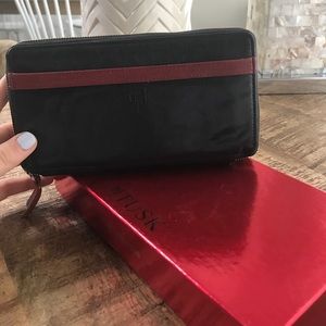 Tusk Double Zip Wallet