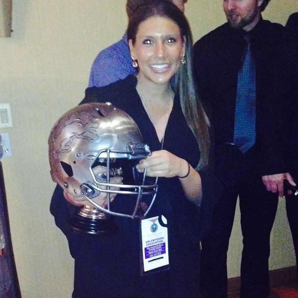 Meet your Posher, Hali