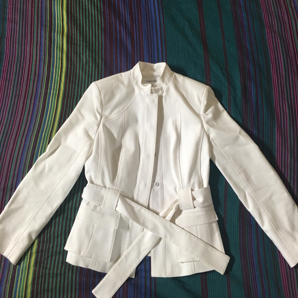Brand New Calvin Klein White Blazer with Belt 4P
