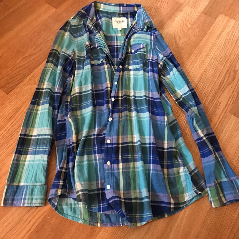 Abercrombie & Fitch button up shirt