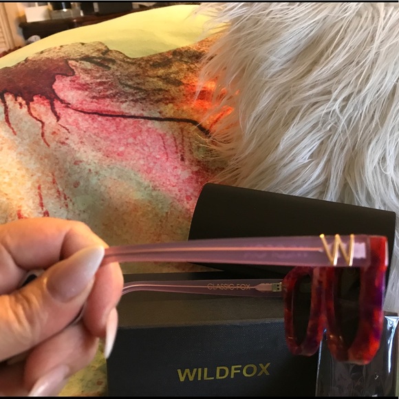 NIB Wildfox Exclusive Classic Fox Wildflower Pink - Picture 3 of 8