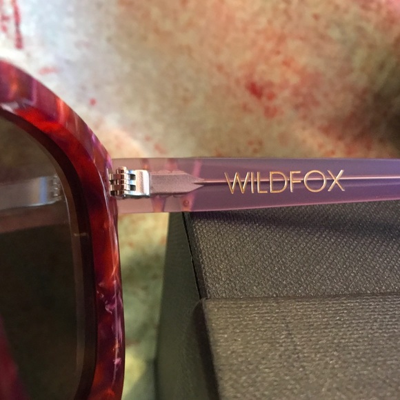 NIB Wildfox Exclusive Classic Fox Wildflower Pink - Picture 5 of 8
