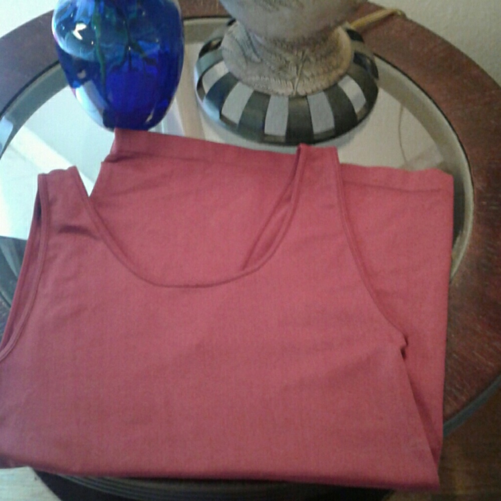 SOLD Form fitting tank with spandex