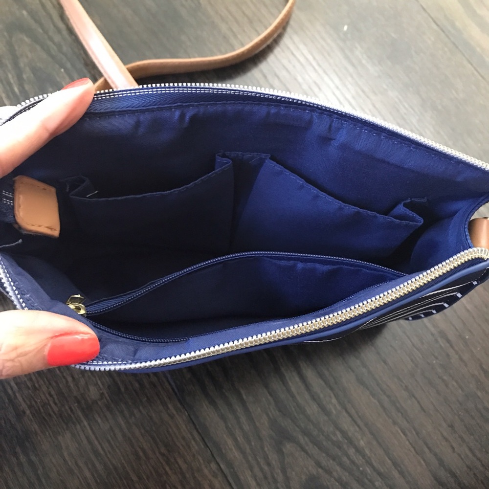 Kenneth Cole Navy & White Striped Crossbody Bag - Picture 3 of 5