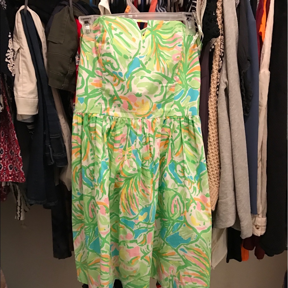 Lilly Pulitzer dress size 8 really need to sell