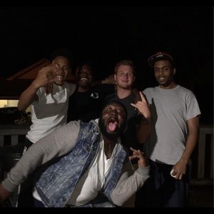 Meet your Posher, Genaro