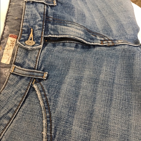 Levi's blue jeans! - Picture 2 of 2
