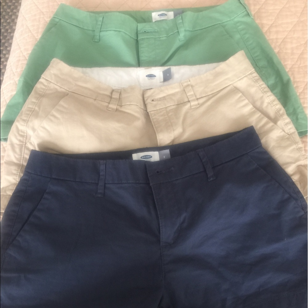 3 pairs of Old Navy 3" shorts barely worn!