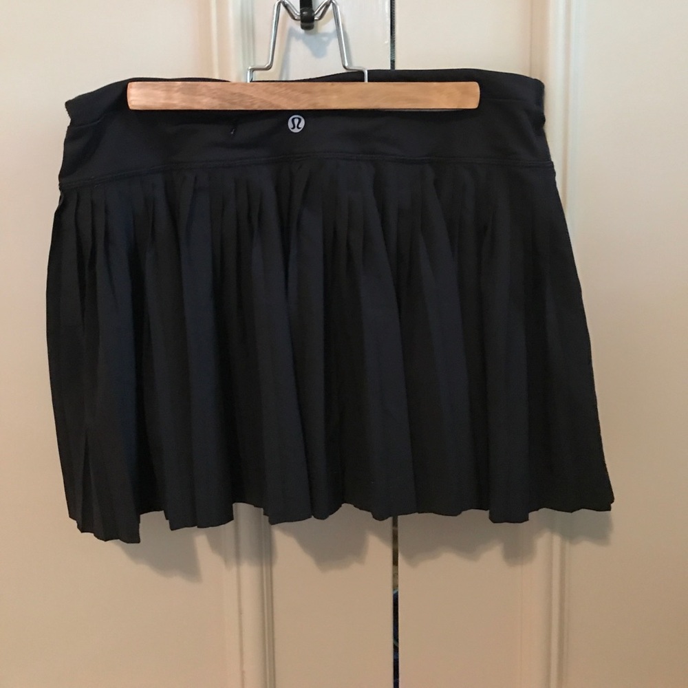 Lululemon Pleat to Street Skirt