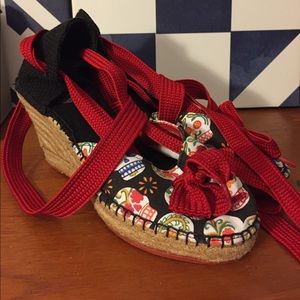 Skull Espadrille Wedges Size 8