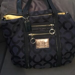Coach large poppy shoulder bag