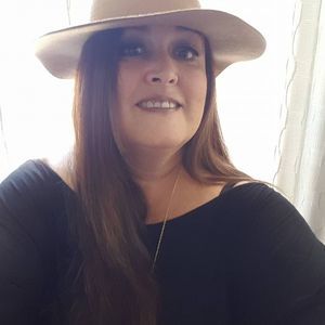 Meet your Posher, Yvonne