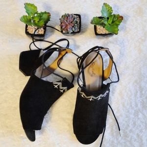 lace up heeled sandals