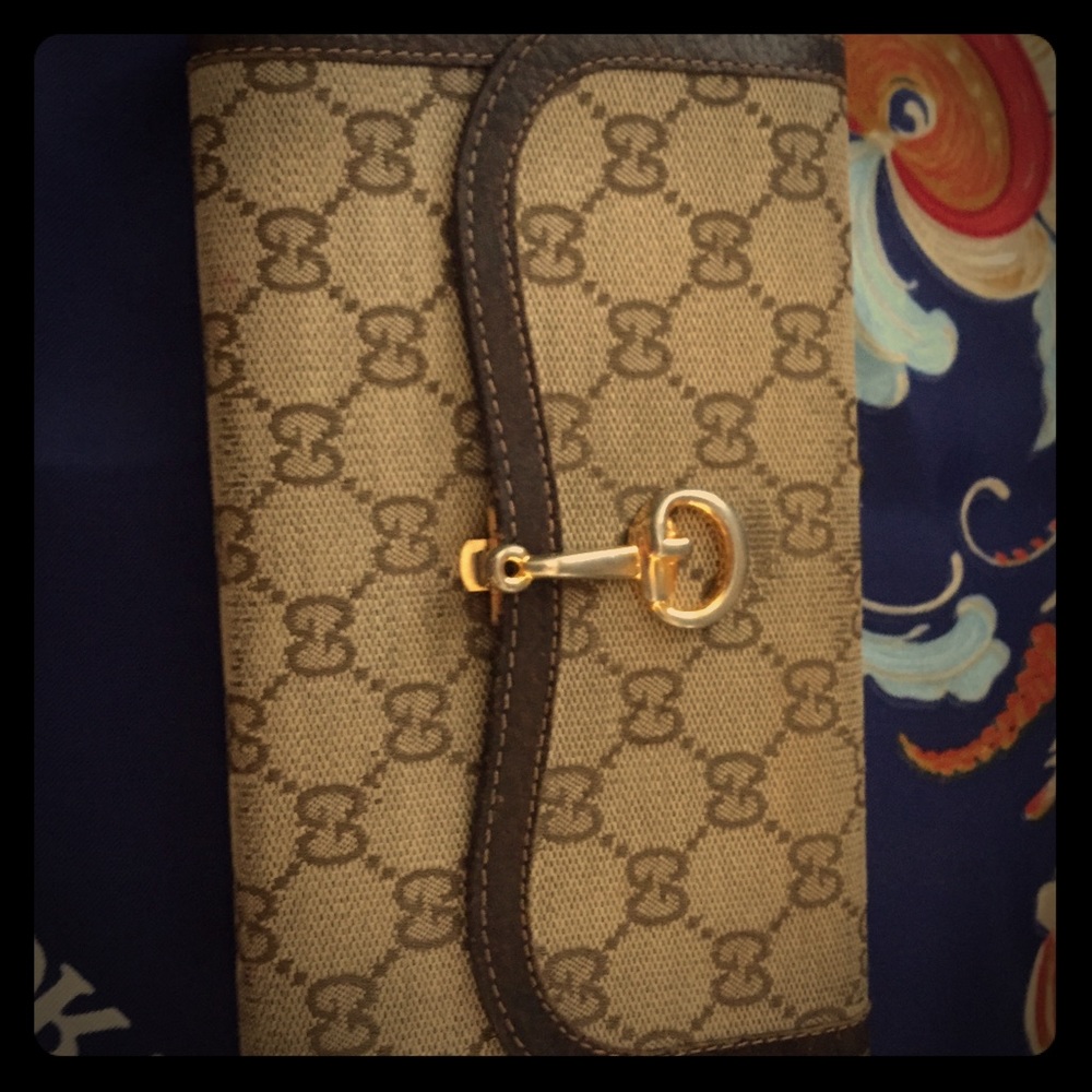 VINTAGE Gucci wallet