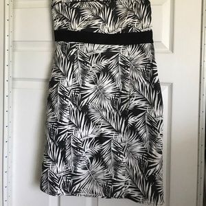 Sleeveless dress