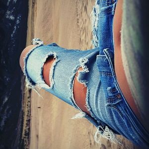 Meet your Posher, Cassandra